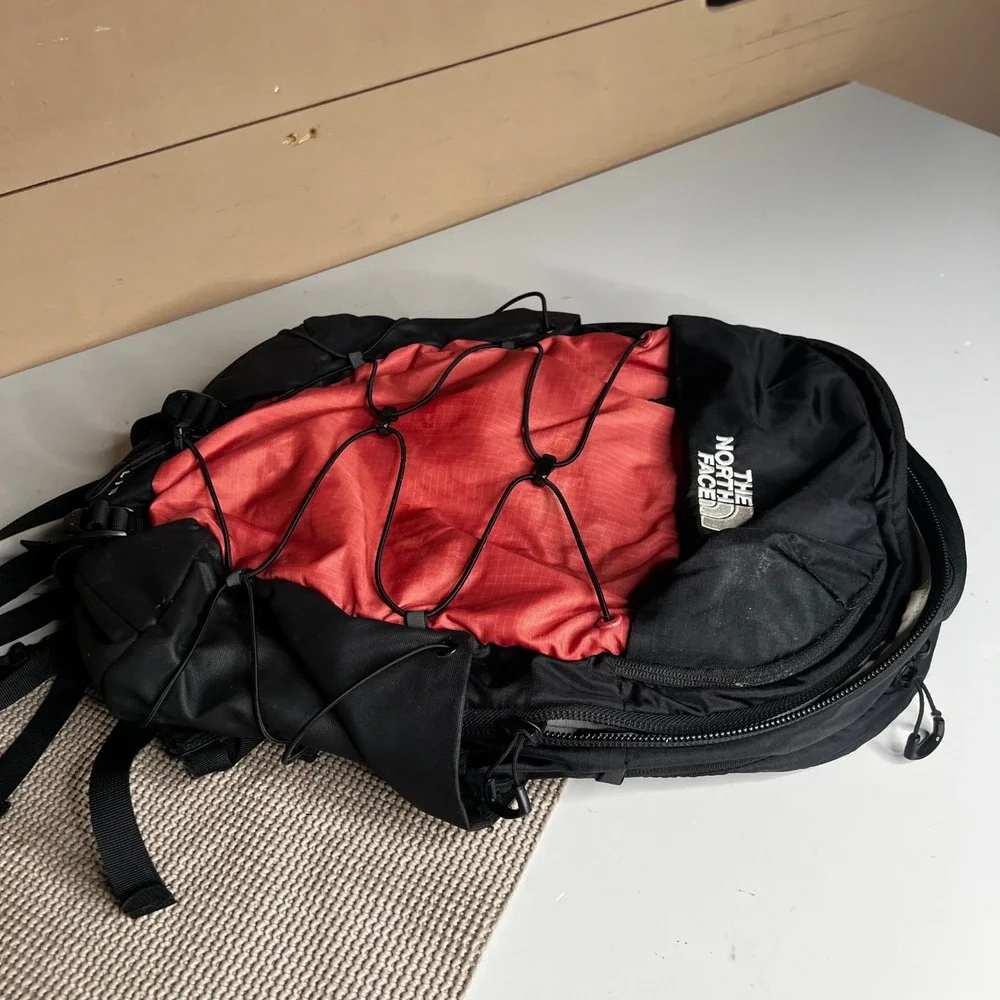 The North Face Borealis Backpack Black Red FlexVent Laptop Daypack Hiking Bag